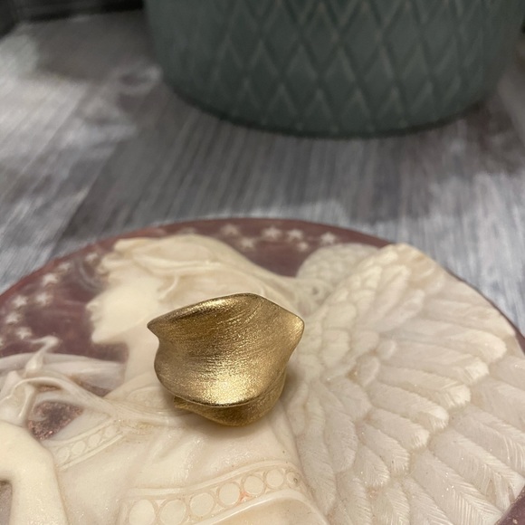 Matte Gold Ring-size 9 - Picture 13 of 13